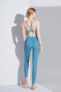 Ensemble 2 pièces de <span class=keywords><strong>yoga</strong></span> taille basse STYLE TZ505L avec soutien-gorge de sport dos croisé, respirant, infroissable, logo uni sur le devant, sans coutures - Product Image 5