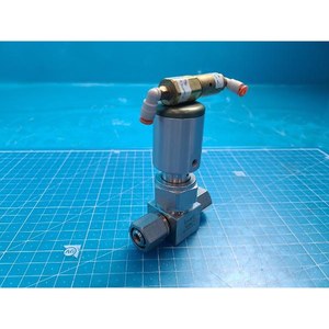 Swagelok SS-BNV51-O Bellows-<b>Sealed</b> Valve Used As Is Legacy Semiconductor Equipment Parts - Product Image 2
