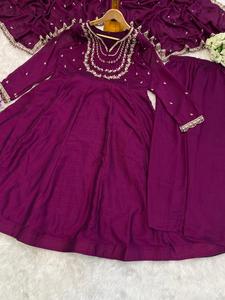 Lancement d'un nouveau pantalon de soirée de marque avec un ensemble Dupatta Lancement d'une belle robe de travail brodée avec une longue touche - Product Image 6