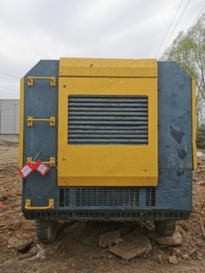 Compresor de aire hongwuhuan de segunda mano, modelo 2018, compresor de aire de tornillo diésel de 18 bar - Product Image 3
