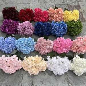 Hortensias artificiels en tissu de soie hautement recommandés, 5 têtes, fleurs d'hortensia blanches pour la décoration de mariage - Product Image 5