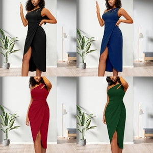 ชุดเดรสทำงานทรงเข้ารูปแบบใหม่ ดีไซน์เปิดไหล่ข้างเดียว พร้อมดีเทลจับจีบช่วงเอวและผ่าข้าง สำหรับสุภาพสตรีที่มีสไตล์ - Product Image 2