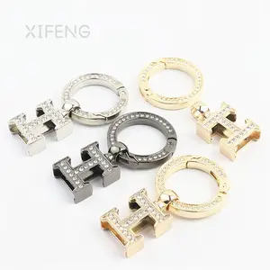 XIFENG High Quality Crystal Diamond Car Key Rings Metal Key Chains for Car Pendant Accessories