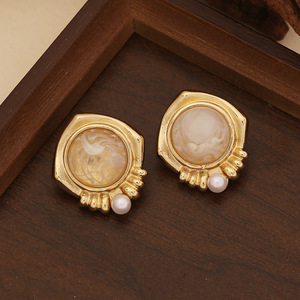 <span class=keywords><strong>Victoria</strong></span> Fleur Perle Boucles D'oreilles En Acier Inoxydable Or 18K Planté Boucles D'oreilles <span class=keywords><strong>Bijoux</strong></span> pour Femmes Cadeau Exquis Personnalité Fête - Product Image 4