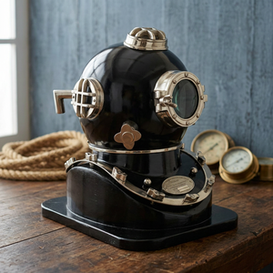 Casque de plongée noir US Navy Mark V chromé 18 pouces avec base - Product Image 4