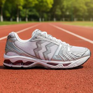 รองเท้าวิ่งแบบผูกเชือก สวมใส่สบาย ดีไซน์สปอร์ต หน้าผ้าหนังแก้ว ซับในตาข่าย พื้นยางกันลื่น ระบายอากาศได้ดี ป้องกันกลิ่น - Product Image 4