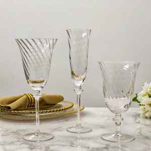 Thiết kế quang học trong suốt tinh thể thủy tinh màu đỏ rượu vang thủy tinh rượu sâm banh ly cocktail ly thủy tinh cho tiệc cưới - Product Image 4