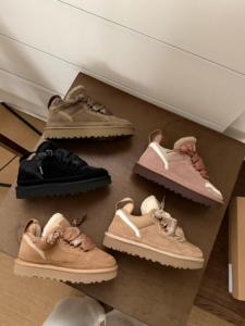 Botas de Nieve Originales de Diseñador de Lujo UGGS para Mujer, Botas de Exterior de Marca de Alta Calidad con Forro de Lana para Mayor Calidez y Comodidad - Product Image 2