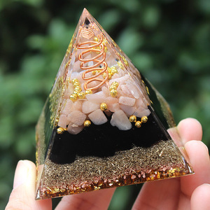 Pilar de Cristal Blanco en Forma de Pirámide, Resina Epoxi, Decoración para el Hogar, Adorno Artístico para Escritorio - Product Image 3