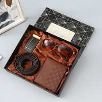 Ensemble cadeau d'affaires de luxe pour homme 4 pièces avec logo personnalisé, montre à quartz, lunettes de soleil, ceinture en cuir, parfum, cadeau d'entreprise pour lui, vente en gros