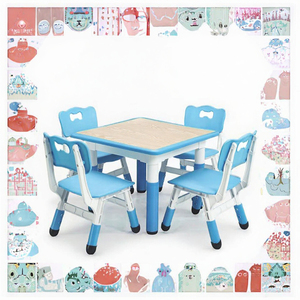 Ensemble table et chaises carrées modernes en plastique pour enfants, idéal pour chambre et usage scolaire - Product Image 3