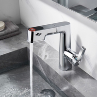 Robinet de bassin coulissant à affichage numérique blanc en cuivre Robinet doseur d'eau chaude et froide de beauté rotatif et télescopique