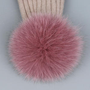 Automne et hiver extérieur chaud grand renard boule de fourrure tricot chapeau femmes enfants chapeau chapeau d'hiver - Product Image 3