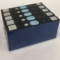 Baterai Lithium Ternary 3.7V 113Ah Densitas Energi Tinggi, Sel Isi Ulang untuk Kendaraan Listrik/Skuter Listrik/Peralatan Industri