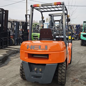 二手柴油叉车出售 HELI 叉车 3 吨 3.5 吨 5 吨 3M -6M 三节式桅杆 HELI 叉车出售 - Product Image 5