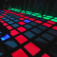 Carrelage de lumière matricielle LED pour aire de jeux de parc d'attractions intérieur interactif pour jeux révolutionnaires Activer le jeu de lumière de jeu