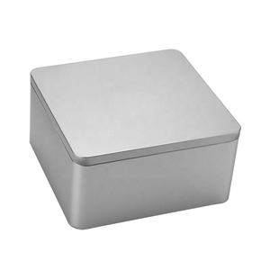 Квадратная металлическая коробка для хранения подарков и продуктов - Product Image 1