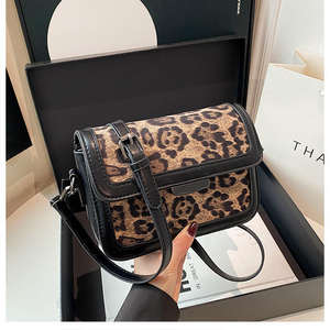 Bolso de Hombro Tipo Hobo Mini Sólido de Moda, Listo para Enviar, Bolsos de Mano para Mujer, Novedad 2025 - Product Image 4