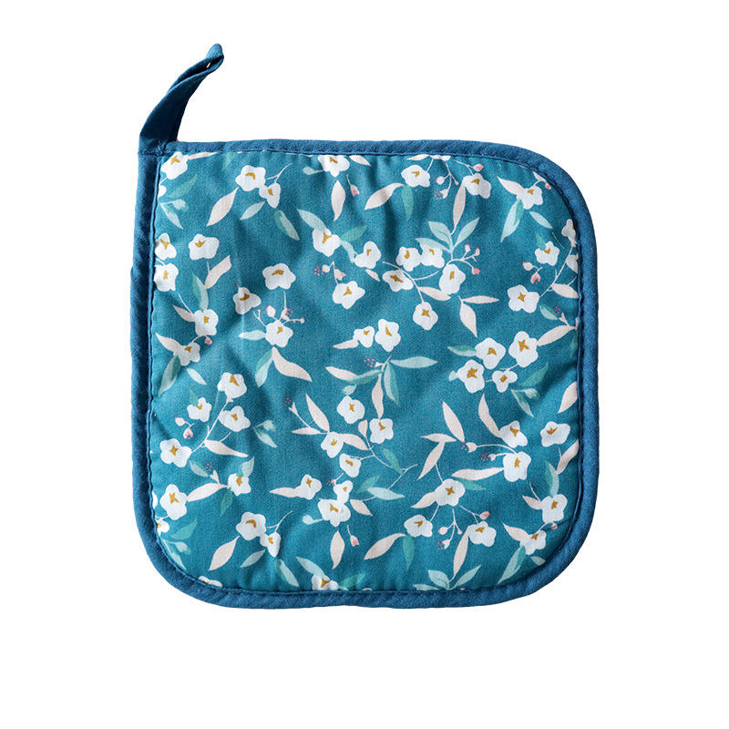 ถุงมือลายดอกไม้สีเขียว