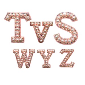 Vente en gros de patchs lettres initiales mignons en perles et strass 3D faits à la main, 5 cm, à appliquer au fer - Product Image 6