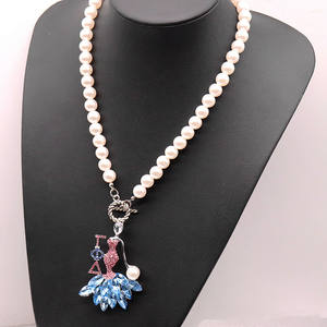 设计师联谊会伽玛披三角洲女士符号珠光吊坠装饰粉色和蓝色符号GPD索罗项链 - Product Image 6