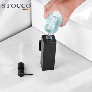 Distributeur de <span class=keywords><strong>savon</strong></span> mural minimaliste en acier inoxydable <span class=keywords><strong>noir</strong></span> STOCCO pour salle de bain moderne - Product Image 4