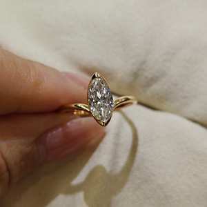 IGI chứng nhận 1.06ct Lê cắt phòng thí nghiệm phát triển kim cương tham gia vài chiếc nhẫn | <span class=keywords><strong>18K</strong></span> vàng bezel thiết lập | Bán Buôn Đồ trang sức cưới - Product Image 4