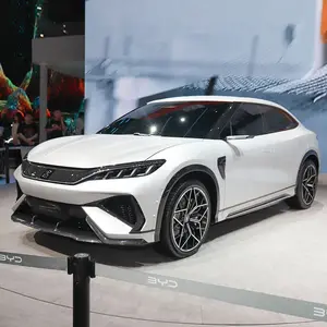 Большая скидка 2024 Новая модель автомобиля Белый BYD 5 мест 4x4 внедорожник отличный электромобиль для продажи