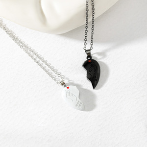 Collier pendentif cœur Yin Yang Tai Chi unisexe, bijoux culturels à porter au quotidien - Product Image 3