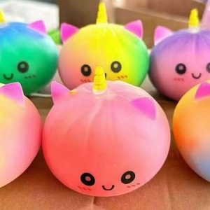 Peluche Licorne Violette Géante, Douce et Moelleuse, à Rebond Lent, Jouet Anti-Stress en Forme d'Aliment pour Enfants, Unisexe, Vente en Gros - Product Image 2