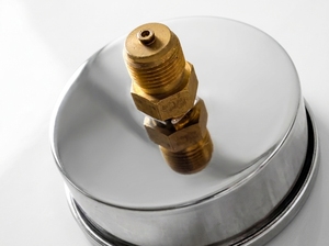 Jauge à double échelle 0-140PSI, 1/4 pouces NPT, montage arrière, entièrement en acier inoxydable, résistante aux chocs, pour équipement industriel à gaz, eau et huile - Product Image 4