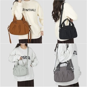 Le sac plissé mignon léger imperméable et résistant à l'usure en tissu Oxford pour femmes peut imprimer un logo personnalisé en petits lots - Product Image 4