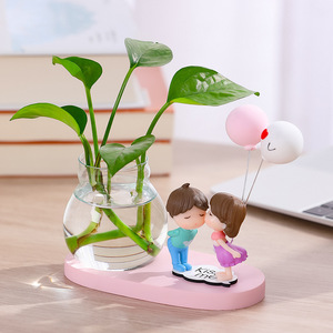 Cute Resin Couple Figurine With Balloons And Plant Vase For Desktop Home Decoration Gift - Product Image 2