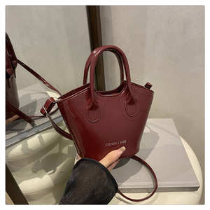 Nouveau sac à main bandoulière tendance pour femme 2026 – Le sac super populaire et très tendance - Product Image 3