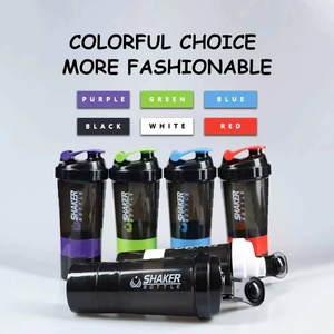 Produzione di bottiglie di <span class=keywords><strong>plastica</strong></span> <span class=keywords><strong>Shaker</strong></span> da viaggio per bottiglie di proteine da palestra sportive personalizzate - Product Image 2