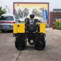 Rouleau compacteur à chenilles portable de 800 kg avec télécommande sans fil pour travaux de fondation, moteur essence/diesel
