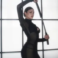 Robe moulante en maille transparente à manches longues, col montant, coupe ajustée, élégante pour les soirées, en noir, tailles S, M, L
