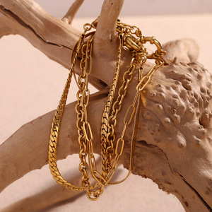 สร้อยข้อมือแบบหลายสไตล์พร้อมตัวล็อคแบบสปริงริง |   สแตนเลสสตีลชุบทอง 18K PVD |   เครื่องประดับกันน้ำไม่หมอง - Product Image 3