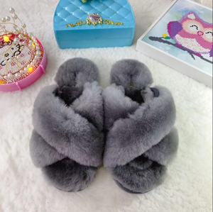 Sandalias de Mujer con Tiras Cruzadas de Lana / Sandalias Deslizantes de Felpa Tipo Uggs - Plataforma Plana para Exteriores - Pantuflas de Felpa con Suela Plana - Product Image 2