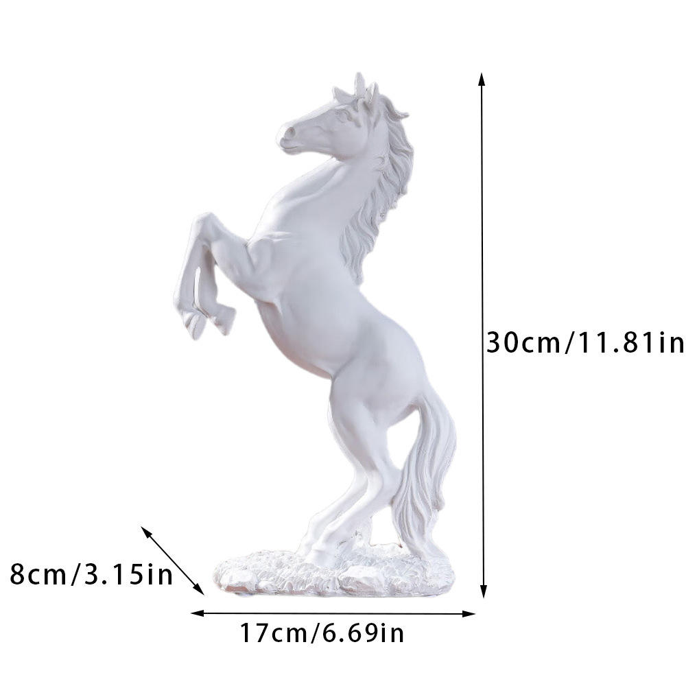 ม้าสีขาวที่ถูกปล่อยไป