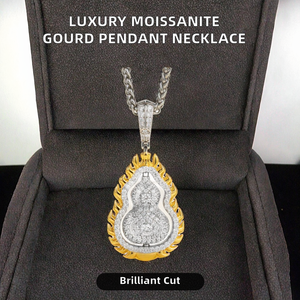 Collier Hip Hop de Luxe en Argent Plaqué Or avec Pendentif Gourde Rotatif Double Face Micro-Pavé Moissanite – Vente en Gros - Product Image 2