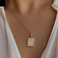 Nouvelle arrivée plaqué or creux zircon croix collier chrome coeur pendentif collier pour les femmes