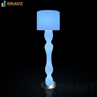 Lampadaire intelligent d'intérieur à LED étanche nordique-Éclairage de patio de jardin brillant et durable à 16 couleurs changeantes