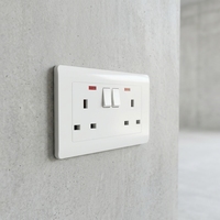 Enchufe de Pared con Interruptor de 13A y 2 Tomas de Corriente, Material de PC Ignífugo para Uso Hospitalario