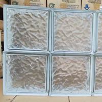 Vente directe d'usine de briques en verre cristallin, murs de séparation, murs extérieurs de villas, briques creuses à motif cristal de glace