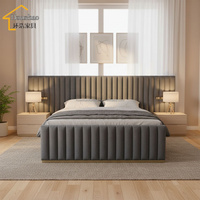 Lit mural incurvé en velours, cadre en bois de bouleau, style villa italienne de luxe, tissu en velours rouge moderne, capitonné, lit doux réglable double/queen