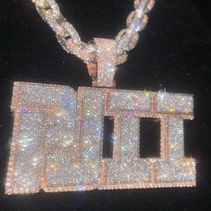 Ciondolo con lettera in oro reale ciondolo con lettera con <span class=keywords><strong>nome</strong></span> smeraldo ghiacciato - Product Image 4