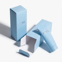Emballages en papier géométriques personnalisés Tech Style bleu argenté pour nettoyants visage, avec estampage, gaufrage, pelliculage mat et doublure en éponge