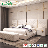 Ensemble de chambre à coucher en cuir véritable crème doux avec lit capitonné pour villa moderne – Personnalisation complète de meubles pour toute la maison