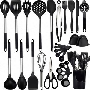 Ensemble Cadeau de Cuisine Écologique Doré Comprenant des Ustensiles de Cuisson Durables, Spatule, Cuillère, Ustensiles à Manches en Bois, Planche à Découper en Silicone - Product Image 3